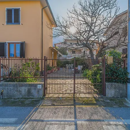 Trilocale Naldina A Apartmán *